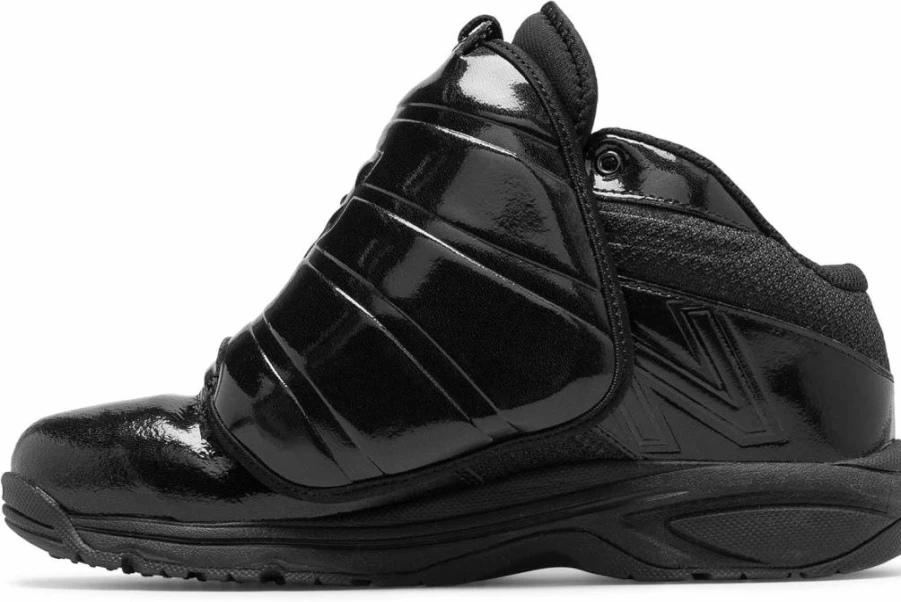 New Balance 460 V3 Low-Cut Umpire Baseball Shoes for Men - Lightweight & Durable
