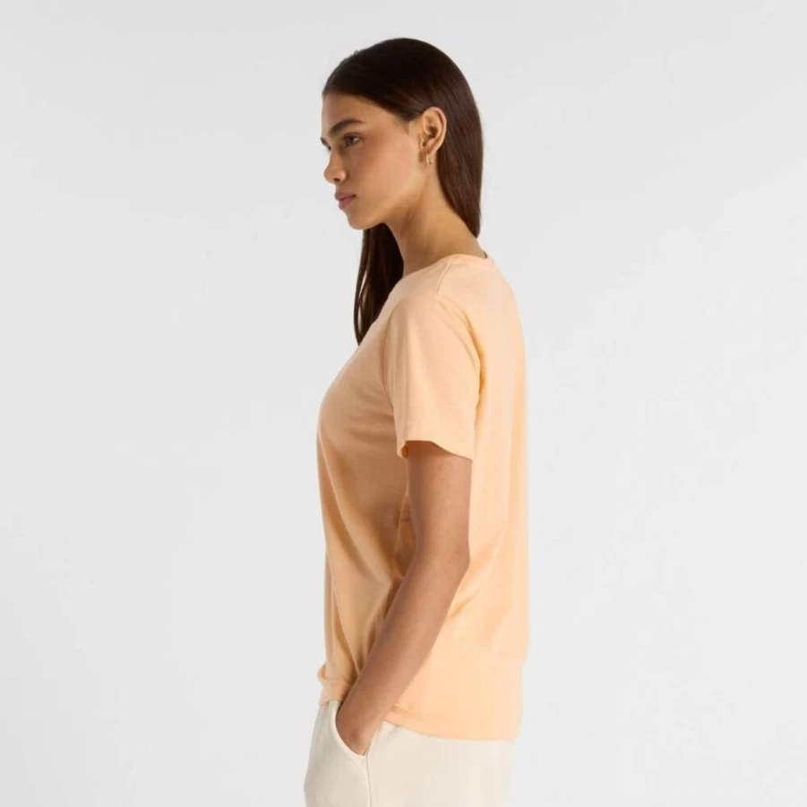New Balance Women's HeatherTech Essential Performance T-Shirt - Athletic Comfort & Moisture-Wicking Sport Top