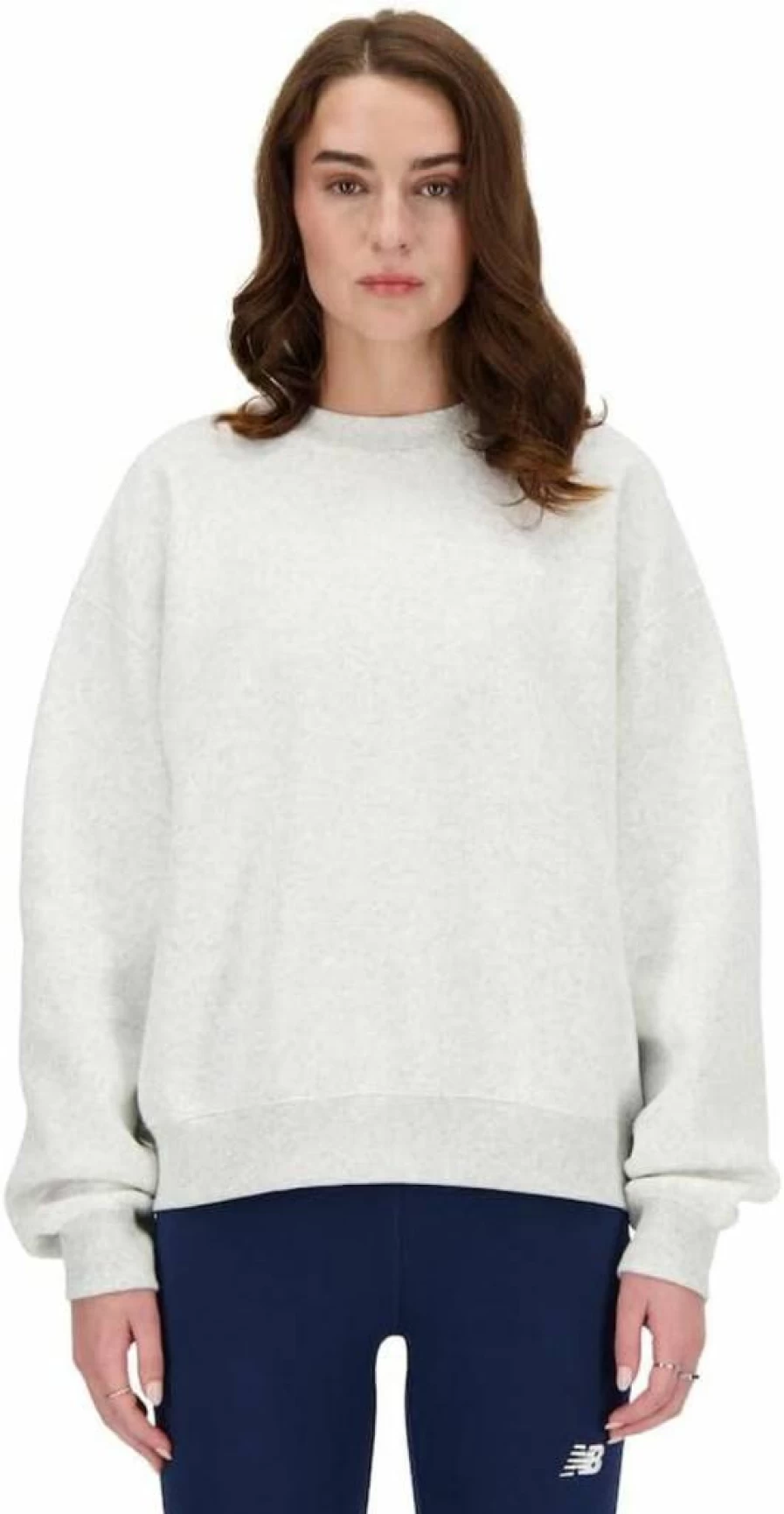 New Balance Women's Essential Fleece Crewneck Sweatshirt - Sporty Comfort & Style
