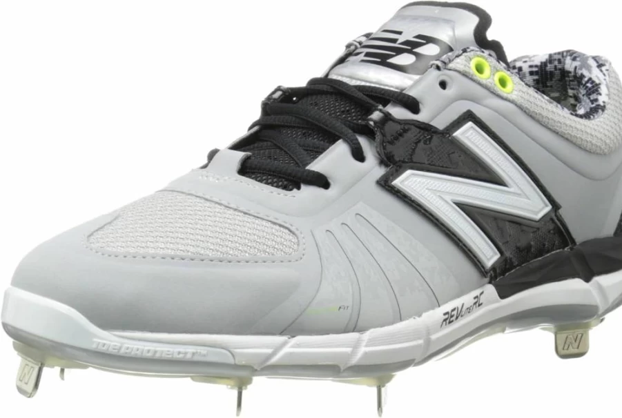 New Balance Men's 3000 V2 Metal Cleat Baseball Shoes - Grey/Black - Size 15 D (US)