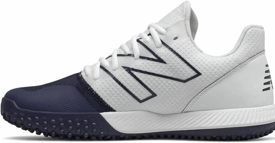 New Balance Men's 4040 V6 FuelCell Turf Baseball Trainer Shoes for Enhanced Performance