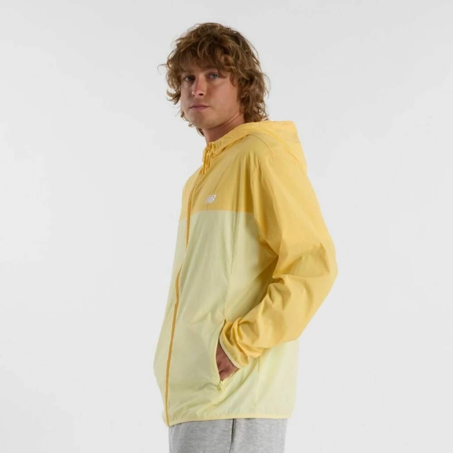 New Balance Men's Lightweight Breathable Woven Athletic Jacket for Running & Training