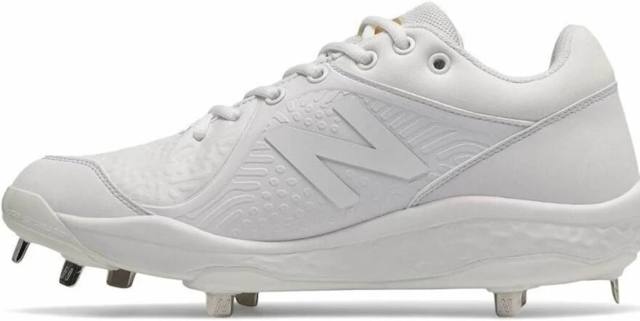 New Balance Men's Fresh Foam 3000 V5 Metal Cleat Baseball Shoes for Enhanced Traction & Comfort