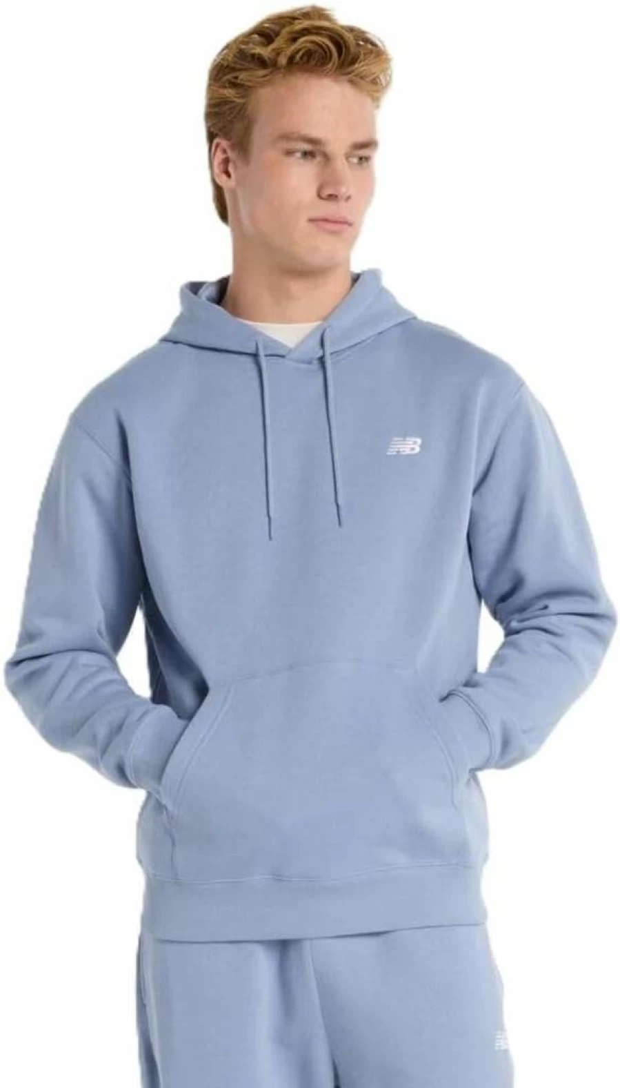 New Balance Men's Essential Fleece Hoodie - Comfortable Sportswear for Active Lifestyles