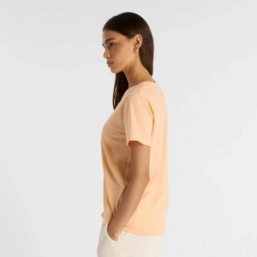 New Balance Women's HeatherTech Essential Performance T-Shirt for Sports & Active Wear